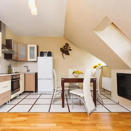 Brzozowa Center By Renters Apartament